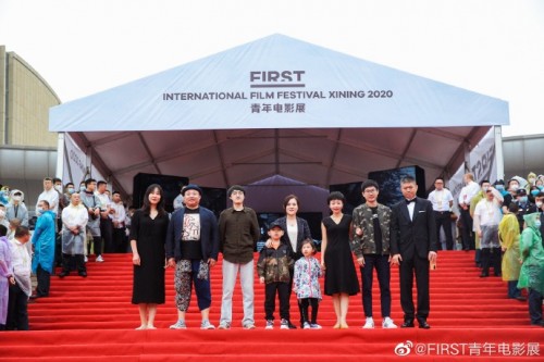 海信視像“拍了拍”你，快來看FIRST電影展星光紅毯！