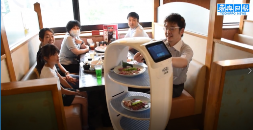 日本為何連續(xù)多個領(lǐng)域引入這款中國送餐機器人？