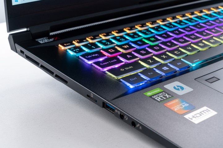 八核i7+RTX2080S體驗(yàn)如何?—雷神911 P1 Plus筆記本新品評測
