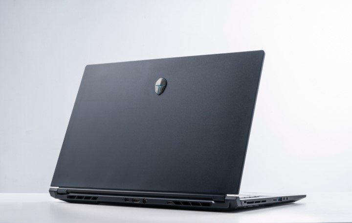 八核i7+RTX2080S體驗(yàn)如何?—雷神911 P1 Plus筆記本新品評測