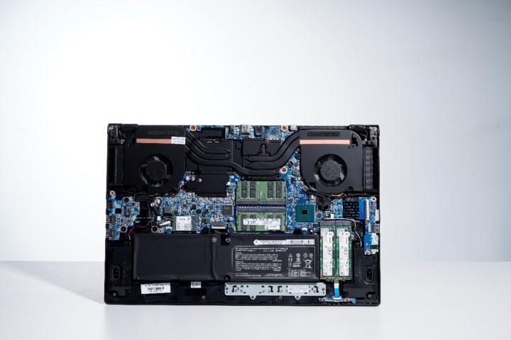 八核i7+RTX2080S體驗(yàn)如何?—雷神911 P1 Plus筆記本新品評測