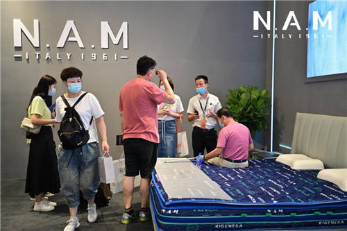 科技創(chuàng)新床墊的想象空間，意大利N.A.M深圳站首秀、驚艷市場