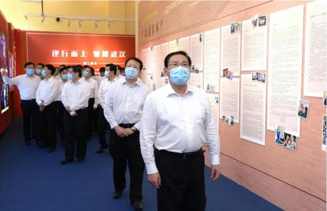 李強龔正等市領(lǐng)導親密接觸 擎朗智能亮相上海防控新冠肺炎疫情展
