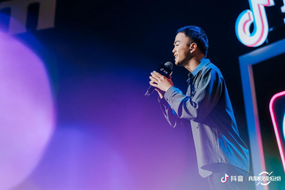 “盛夏派對(duì)“音樂(lè)會(huì)直播開(kāi)播，抖音音樂(lè)人分享中國(guó)原創(chuàng)音樂(lè)背后的故事