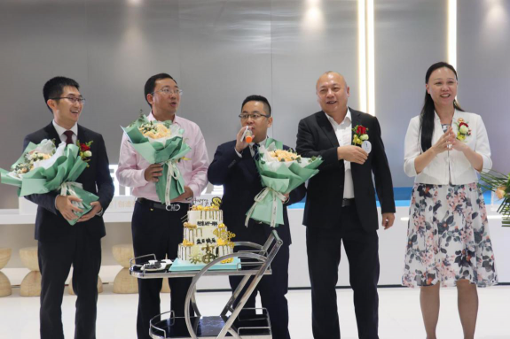 相信APP上線壹周年暨上海運(yùn)營中心啟動儀式成功舉辦