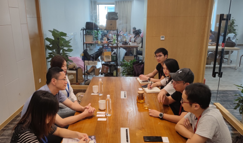 中國地質(zhì)大學(xué)（武漢）珠寶學(xué)院尹作為副院長一行蒞臨微拍堂座談交流