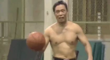 84歲的鐘南山“青春秘訣”曝光：哪個年輕人看了能不說一聲“瑞思拜”呢！