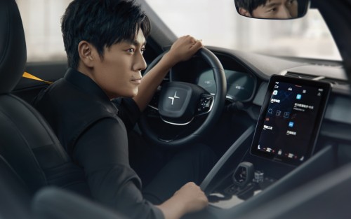 極星（Polestar）先鋒日如期而至，“車界玫瑰”車艷華女士強勢助推極星2交付