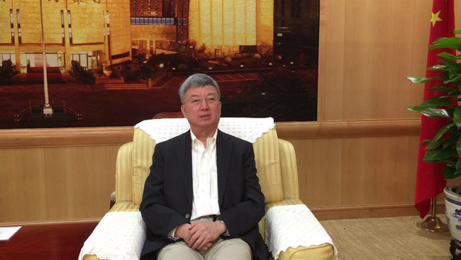 投融資聯(lián)盟第一屆理事長、清華大學國家金融研究院院長朱民通過視頻向大會致辭