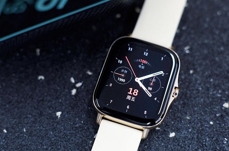華米Amazfit GTS 2智能手表開箱：超視網(wǎng)膜屏幕顯示效果細(xì)膩