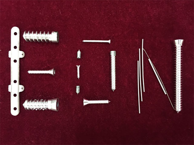 李揚(yáng)德的“生意經(jīng)”：28年轉(zhuǎn)型3次，讓手工加工廠蛻變成科技龍頭