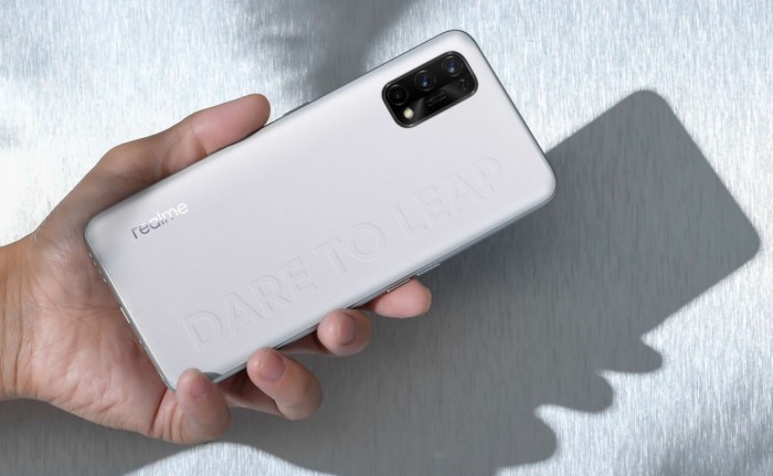 realme真我Q2正式亮相，天璣800U的“王炸“5G終端
