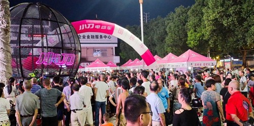 小刀環(huán)球飛車，一個品牌電動車的速度與激情