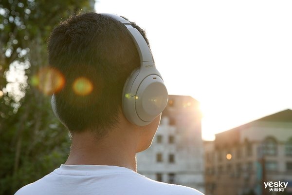 索尼WH-1000XM4與Bose 700無線智能降噪耳機(jī)對(duì)比測(cè)評(píng)
