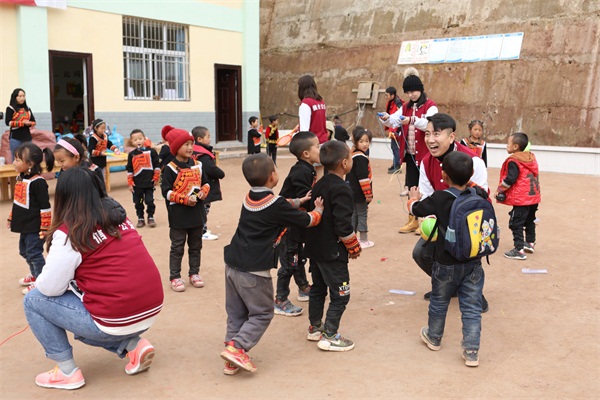 信也科技大涼山愛心幼兒園正式落成，用愛心點燃希望