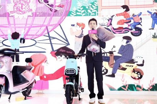 小刀攜手品牌代言人馬天宇“宇”你同行，燃爆南京