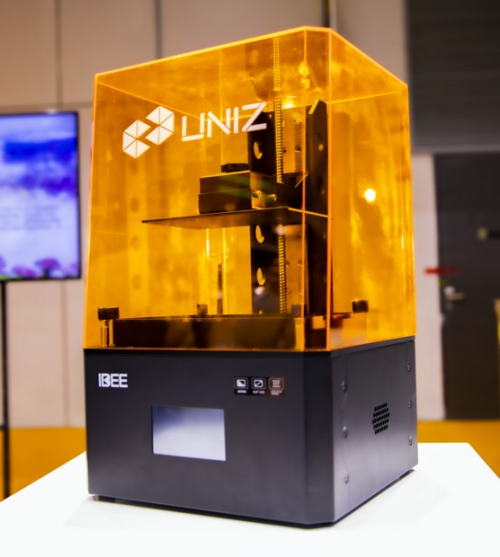 UNIZ全新消費級高精度打印機(jī)IBEE在進(jìn)博會上首發(fā)