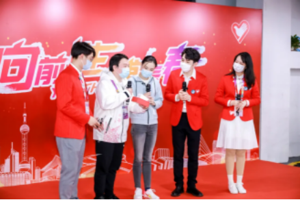 李佳琦雙十一助力進(jìn)博會，為“小葉子”打氣!