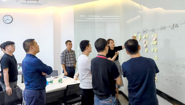 突破思維界限！“燈湖論劍”獲IBM區(qū)塊鏈設(shè)計思維訓(xùn)練營加持