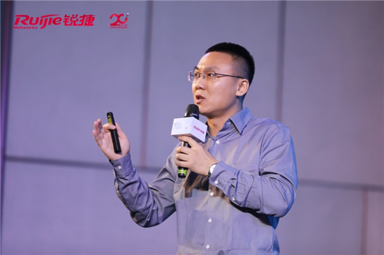 銳捷亮相55屆高博會(huì)，展示“強(qiáng)教學(xué)、智服務(wù)、簡網(wǎng)絡(luò)”的智慧校園新藍(lán)圖