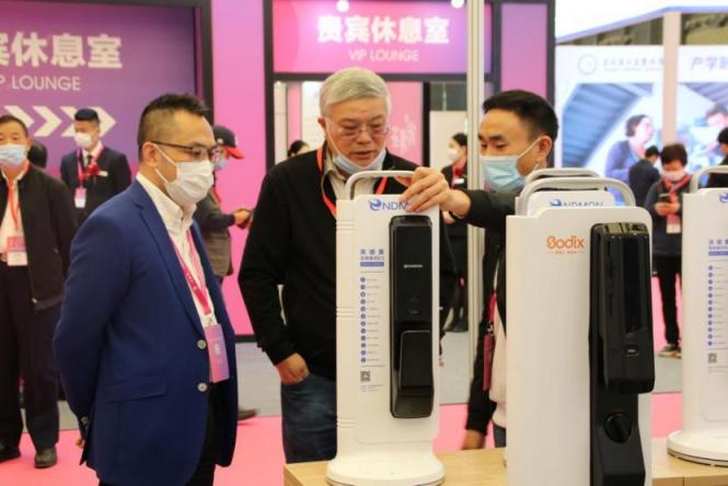 三木攜手尚博薈，引領(lǐng)時(shí)尚潮流，樹立創(chuàng)新品牌形象