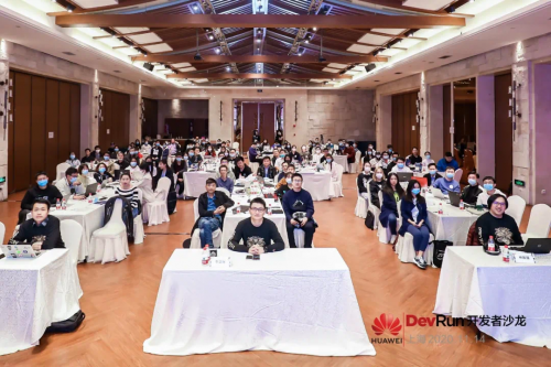 讓AI像Excel一樣普及：這周末，我們聊了聊AI的無障礙打開方式