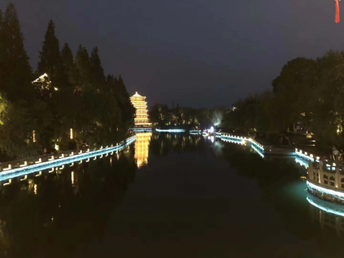 番茄小說(shuō)小鎮(zhèn)作者，從業(yè)兩年，年入百萬(wàn)