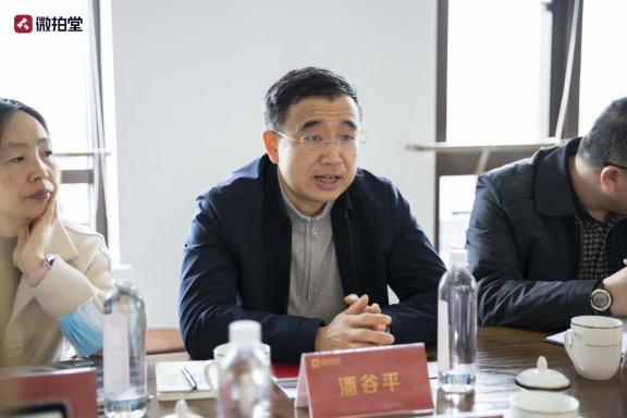南京市文投集團黨委書記、董事長潘谷平一行到訪微拍堂