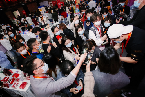 抖音電商“抖link選品會(huì)“空降廣州，雙線打造全新年貨節(jié)生態(tài)