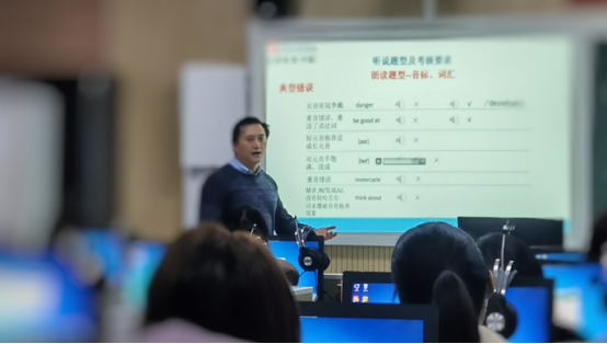 上海浦東進(jìn)才中學(xué)舉辦新中考模擬測(cè)試，騰訊教育助力搭建英語(yǔ)聽說(shuō)考試系統(tǒng)