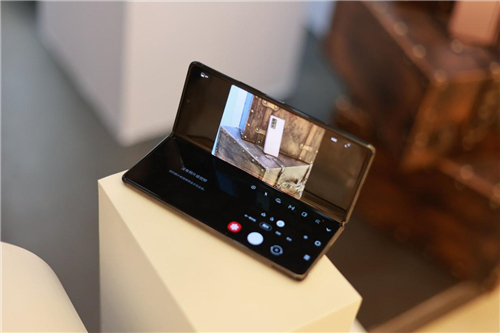 雙屏體驗更出色 移動辦公有三星Galaxy Z Fold2 5G就夠了