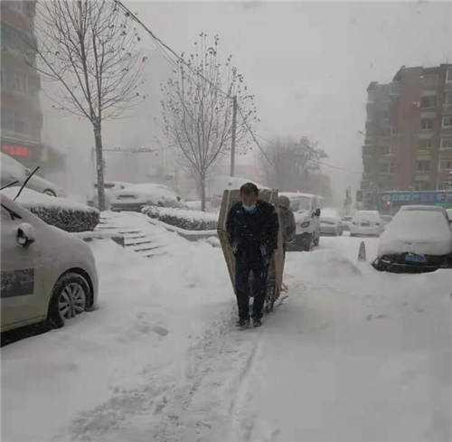 別人都在朋友圈曬雪景，海爾用戶(hù)卻曬服務(wù)溫暖