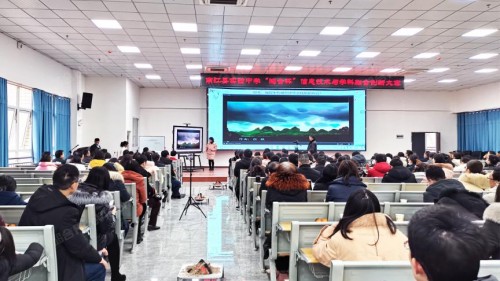 鴻合科技：南江縣實(shí)驗(yàn)中學(xué)首屆鴻合杯信息技術(shù)與學(xué)科融合創(chuàng)新大賽成功舉辦！