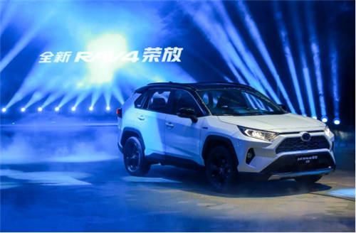 SUV如何選？“全新RAV4榮放”年輕人的不二之選！