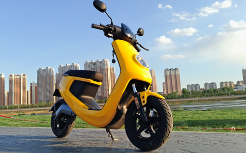 小牛電動(dòng)車(chē)：引領(lǐng)兩輪電動(dòng)車(chē)智能化潮流