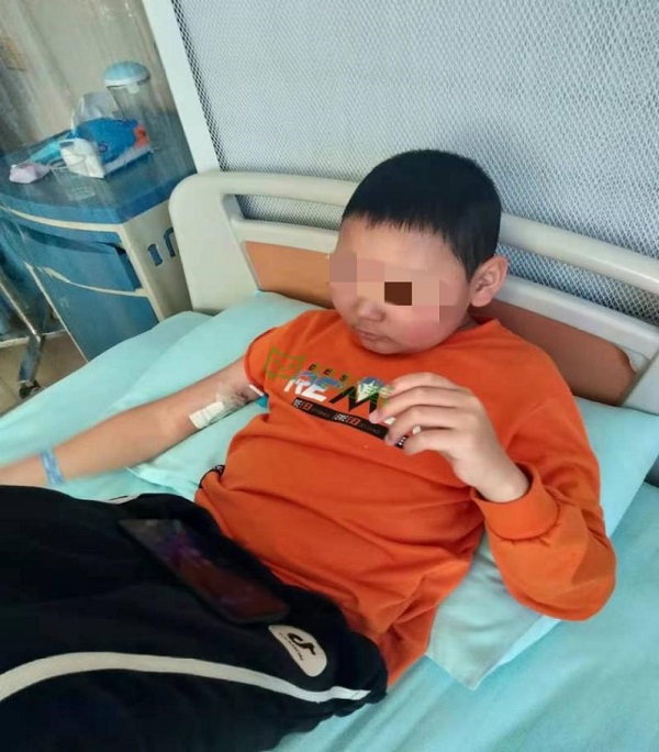 血癌男孩面臨治療困境，輕松集團·輕松籌愛心援助助其重拾生命希望