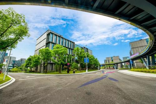 非房地產(chǎn)板塊業(yè)績激增40%，中國奧園多元化發(fā)展戰(zhàn)略初步實(shí)現(xiàn)