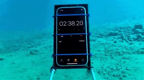 暴力測試？華為Mate40、蘋果 iPhone12手機(jī)被丟進(jìn)洗衣機(jī)