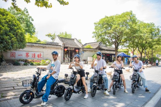 愛瑪霸榜2020電動(dòng)車品牌排行，豪華鋰電車功不可沒！