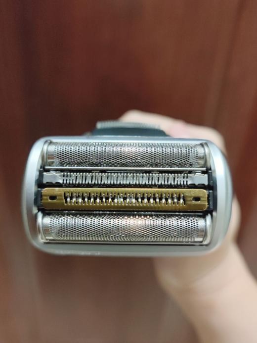 送老爸刮胡刀哪個牌子的好？博朗9系，你的明智之選！