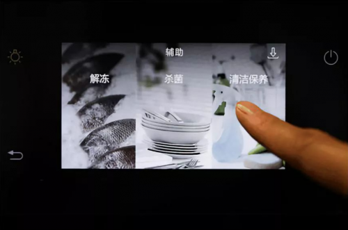王牌PK評測：年夜飯、日常餐樣樣精通！蒸烤一體機為什么讓人欲罷不能？
