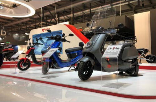 小牛電動(dòng)車開創(chuàng)智能鋰電新品類，讓你自由行