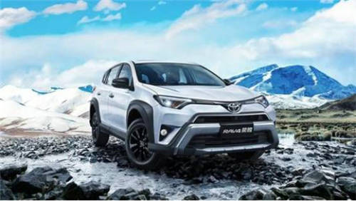 RAV4榮放雙擎版，擁有傲視同級(jí)的三種四驅(qū)系統(tǒng)
