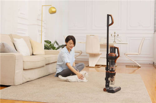 以創(chuàng)新科技引領(lǐng)未來(lái)消費(fèi)，萊克立式吸塵器為你點(diǎn)亮品質(zhì)生活