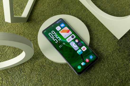 iQOO Neo5開啟預(yù)售，“V享煥新”活動(dòng)讓你代代用新機(jī)