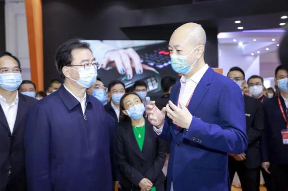 亞馬遜、億貝、新蛋三大電商巨頭“搶灘”福州首屆中國跨境電商交易會