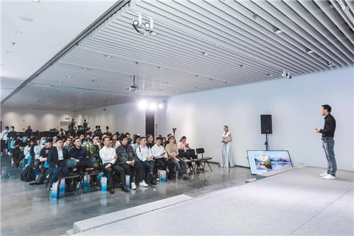 大自然地板成功舉辦品牌嘉年華，2021淡色輕染新品正式發(fā)布