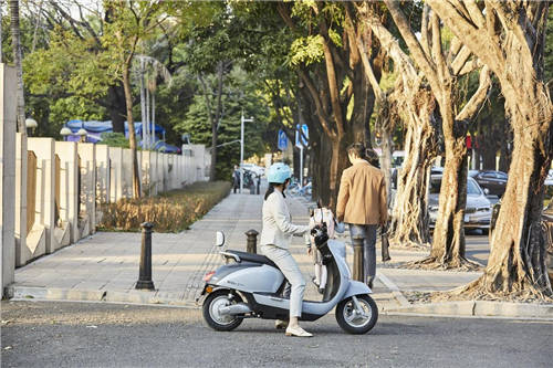 性?xún)r(jià)比更高的電動(dòng)車(chē)？愛(ài)瑪雷拉Q312，長(zhǎng)續(xù)航更省電