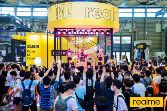 新華社打CALL，realme推動(dòng)5G手機(jī)規(guī)模化普及