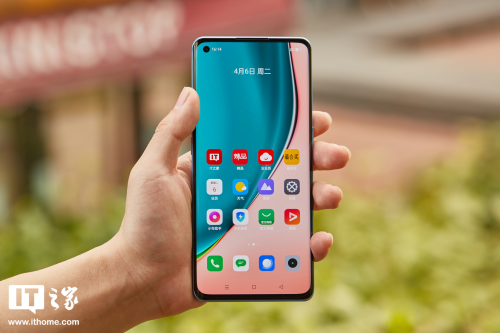 realme真我X7 Pro至尊版再成爆款：性能越級，價格降維
